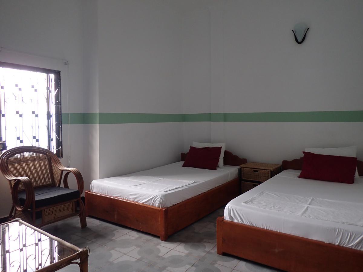 Lazy Gecko Guesthouse Phnom Penh Ngoại thất bức ảnh